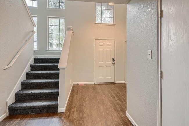 Building Photo - 1021 Bainbridge Ln