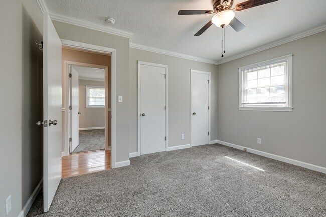 Building Photo - 114 Cottonwood Dr