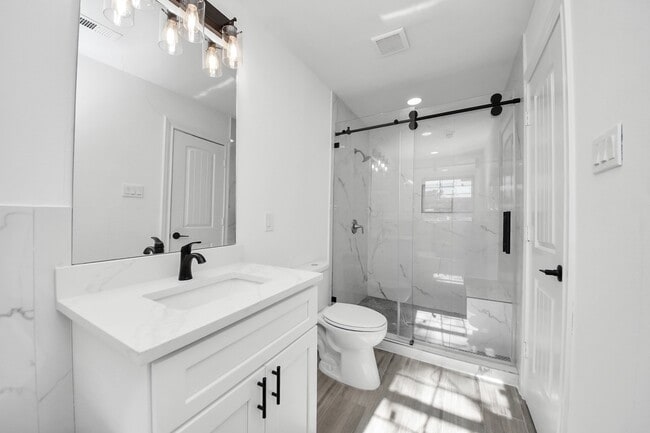 Building Photo - 3926 Florinda St