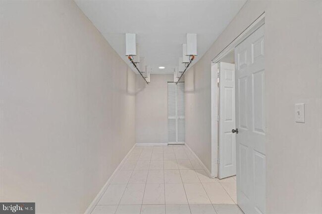 Building Photo - 3429 Lacrosse Ct