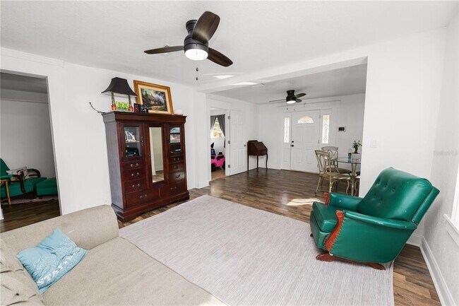 Building Photo - 1250 Mitchell St