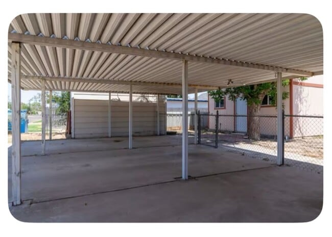 Building Photo - 708 N Rio St