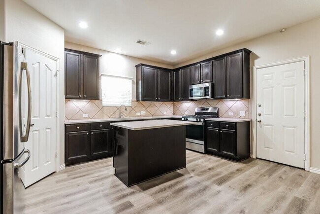 Building Photo - 8103 Rudy Brook Way
