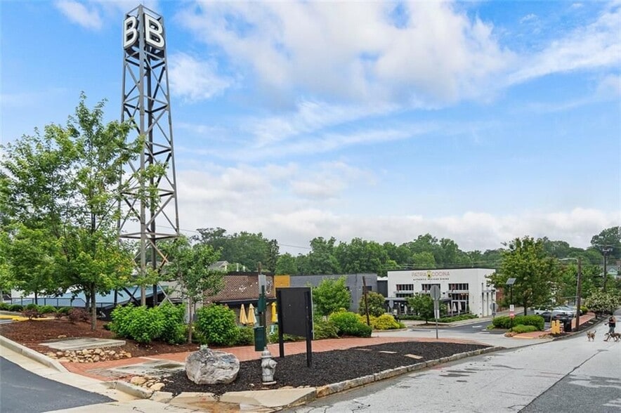 Building Photo - 1339 Miller Reed Ave SE