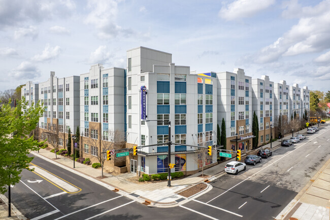 Building Photo - Yugo Greenville Uptown