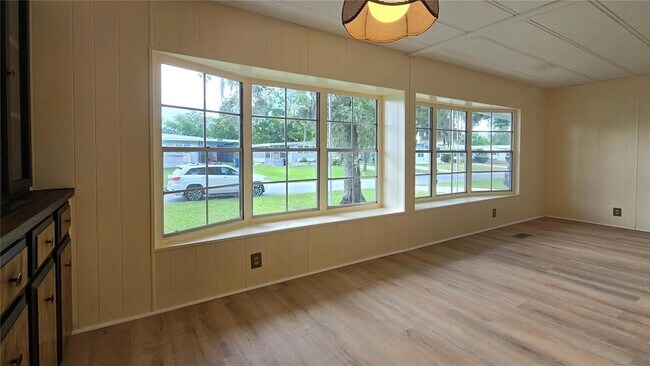 Building Photo - 7393 Fairlane Ave