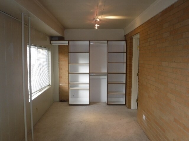 Building Photo - Olympus Cove Five Bedroom Rambler; Amazing...