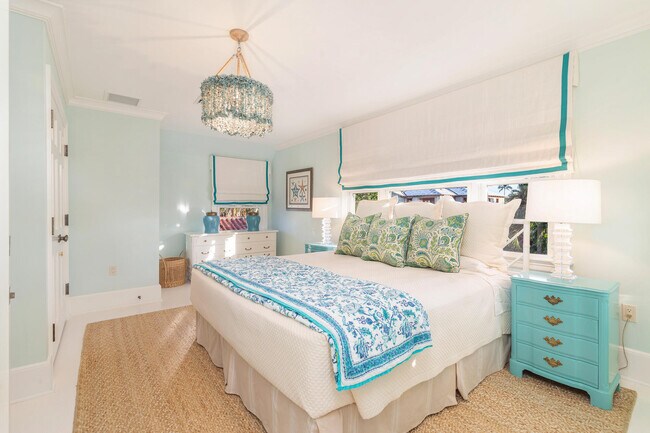 Building Photo - 357 Seabreeze Ave