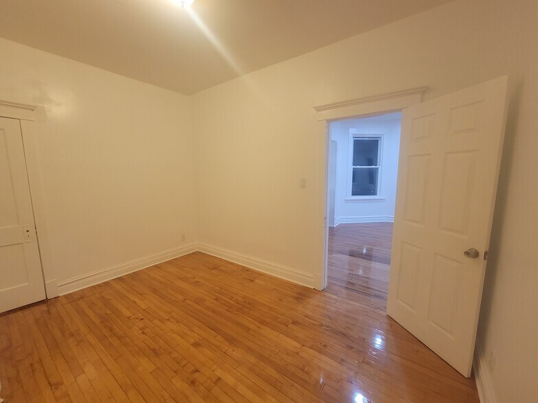 Bedrom 1 - 1905 N Pulaski Rd