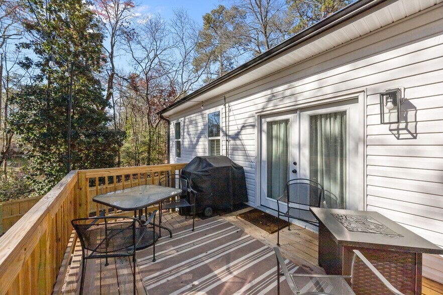 Building Photo - 346 Gun Club Dr