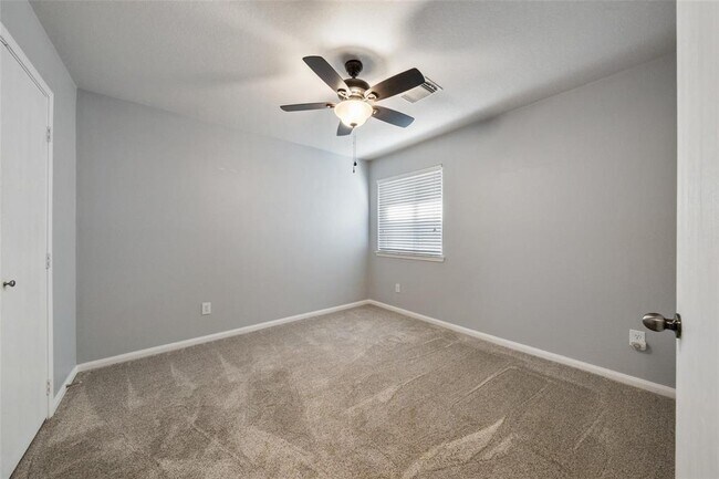 Building Photo - 18007 Melissa Springs Dr