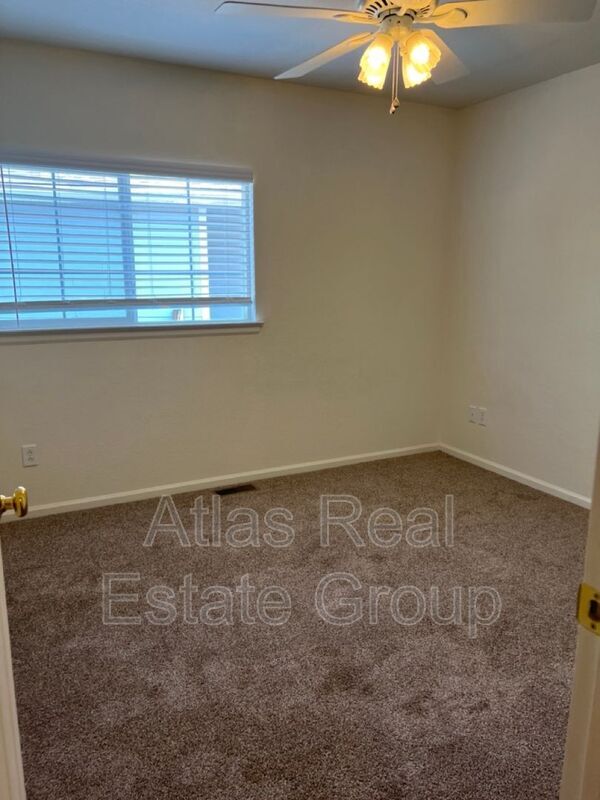 Building Photo - 8179 S Mobile Way