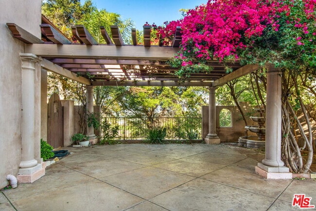 Building Photo - 24485 Park Granada