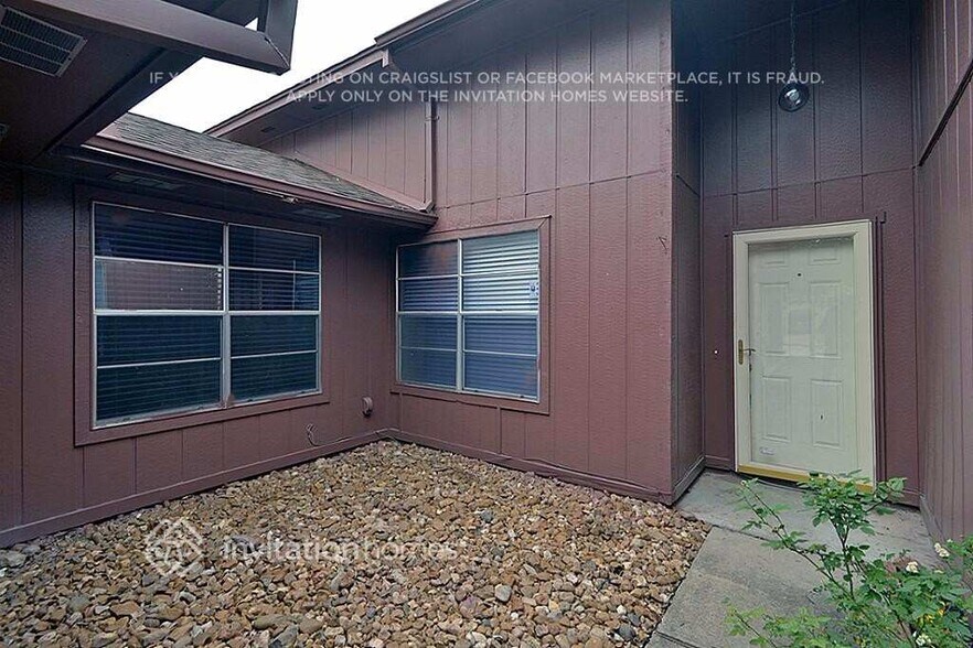 Building Photo - 3543 Windmoor Dr