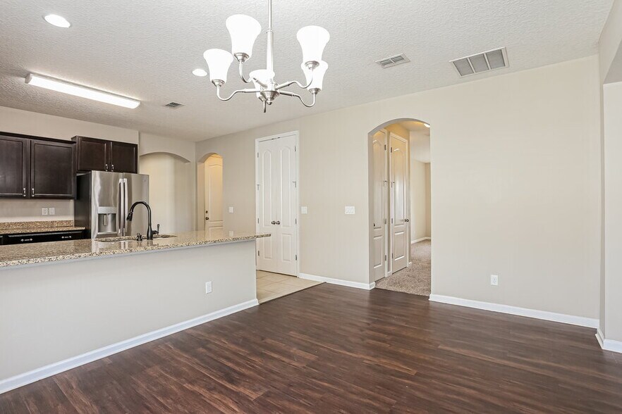 Building Photo - 15889 Lexington Park Blvd