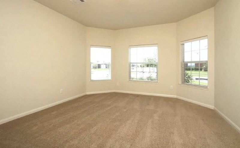 Building Photo - 312 Magnolia Dr