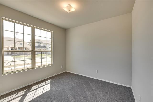 Building Photo - 2028 Gill Star Dr