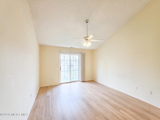 Building Photo - 1H Rutland Ln
