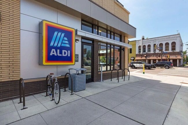 Building Photo - 2424 Lyndale Ave S