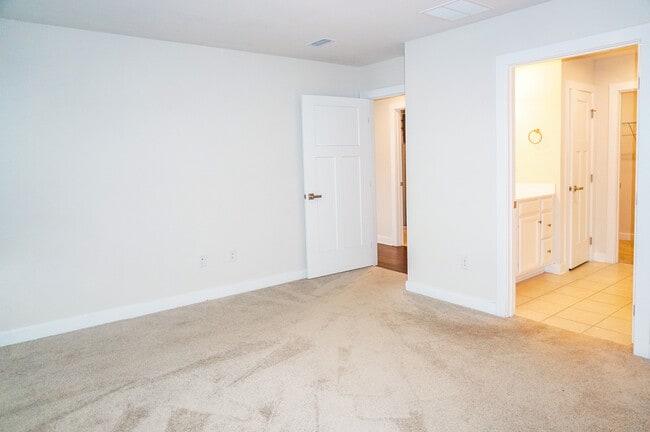 Building Photo - 25318 Tannin Cir