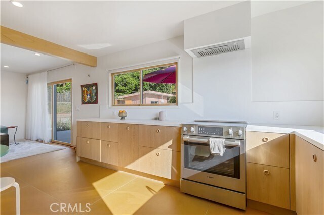 Building Photo - 6236 Springvale Dr