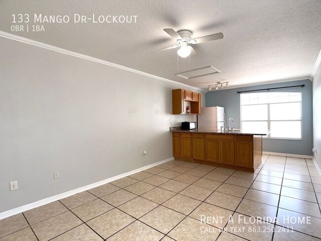 Building Photo - 133 Mango Dr