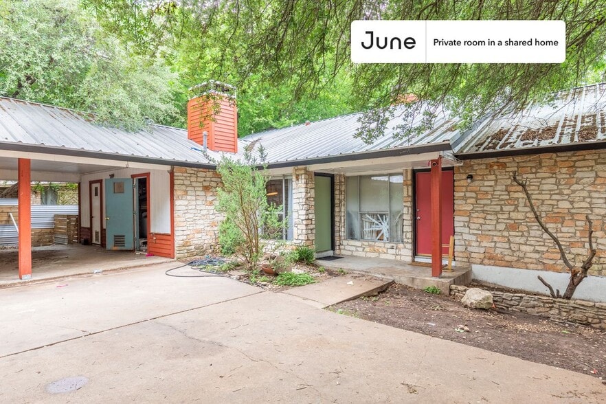 Building Photo - Room in Shared 3 bed/1.5 bath home