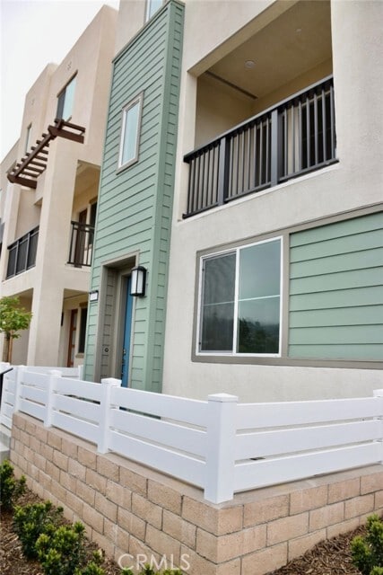 Building Photo - 1630 Saratoga Ln