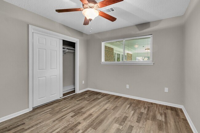 Building Photo - 3937 Tumbleweed Ln