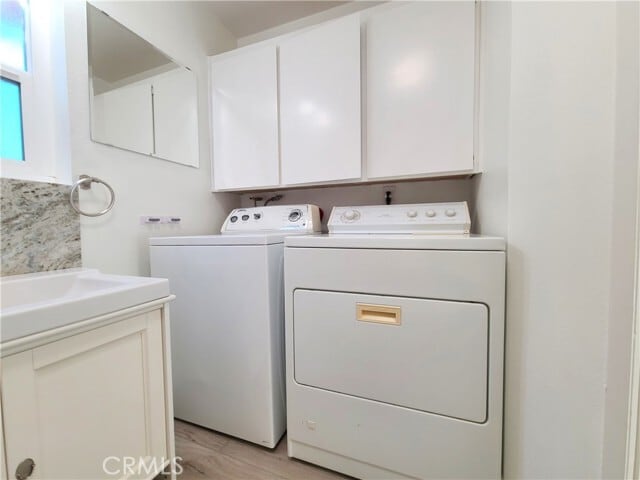 Building Photo - 12567 Knoll Dr