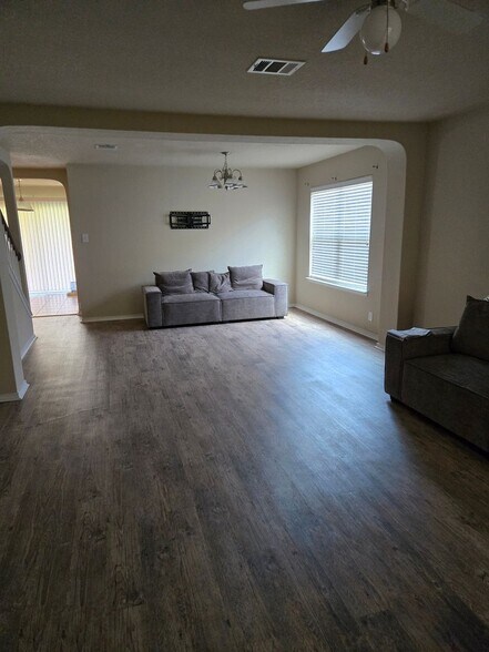 Building Photo - 118 Arcadia Pl