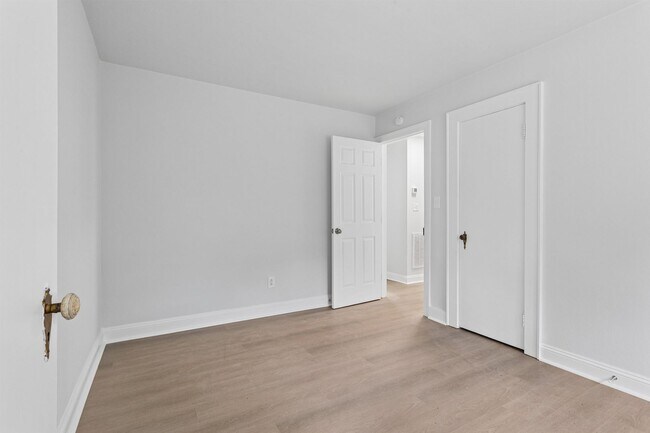Building Photo - Single-Level 3 Bedroom Rental Near Downtown Hampton