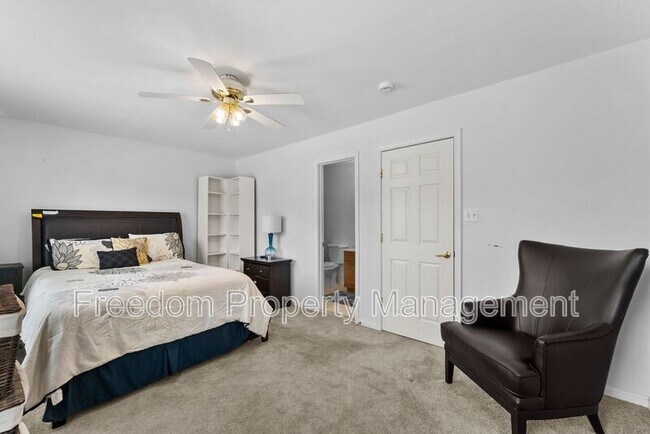 Building Photo - 15305 Brazil Cir