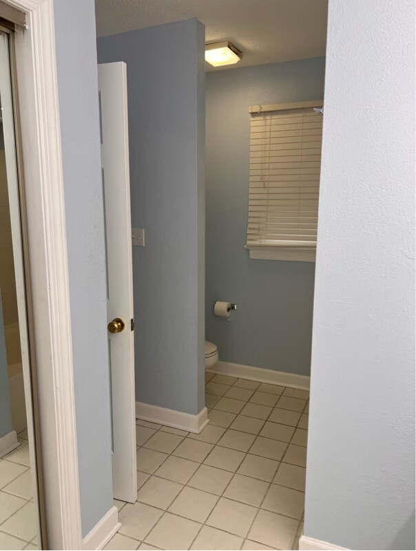 Building Photo - 2032 Hearthwood Ct