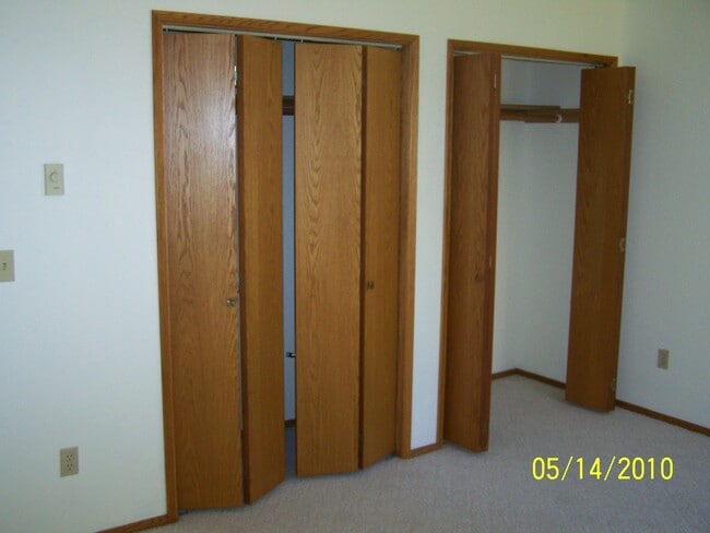 Building Photo - Spacious Home in Beautiful Neighborhood!