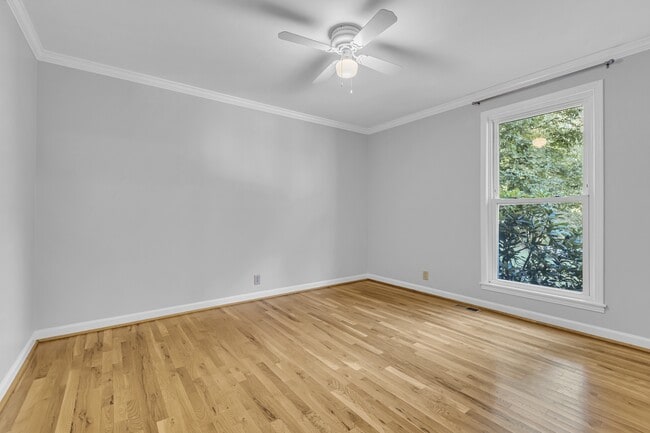 Building Photo - 1105 Chelsey Ct