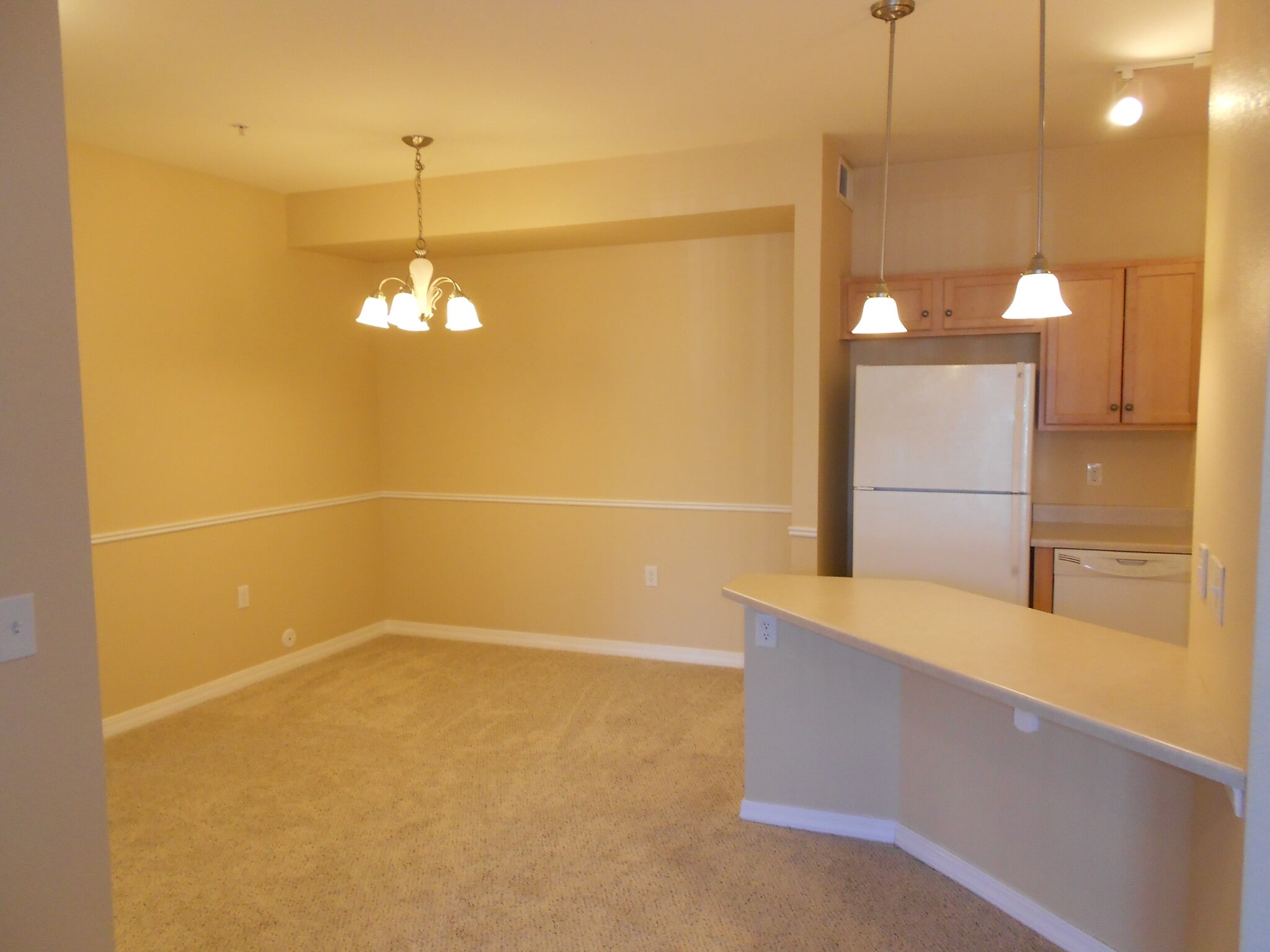 Building Photo - 2450 Windrow Dr