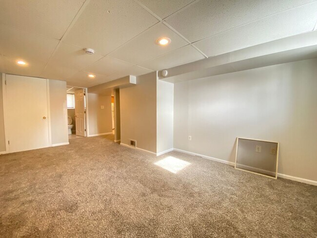 Building Photo - 1 Bedroom In Merrillville