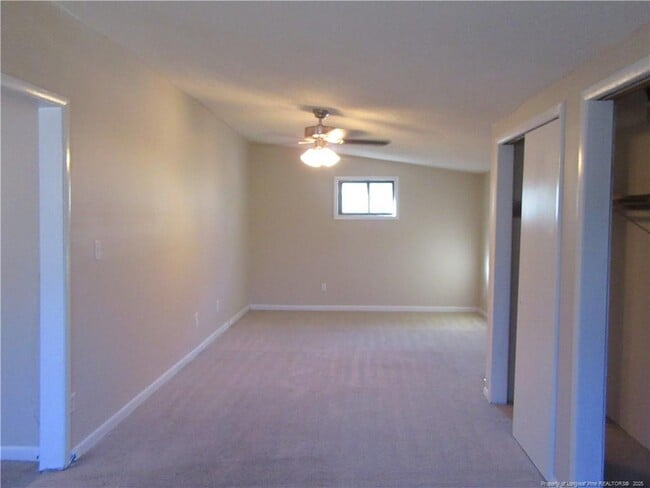 Building Photo - 2602 Dinsmore Dr