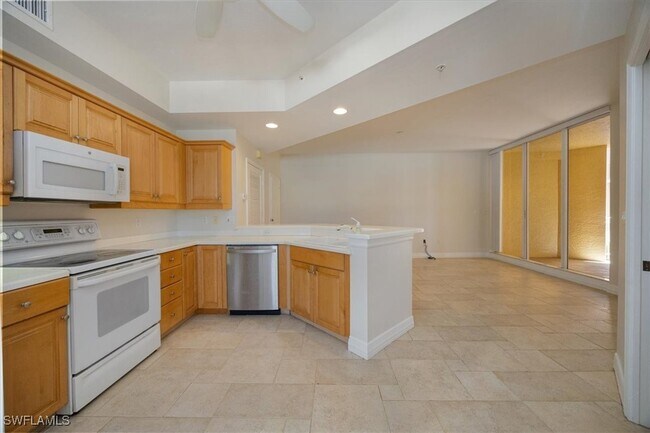 Building Photo - 410 Bayfront Pl