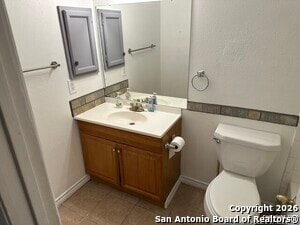 Building Photo - 208 Gamblewood