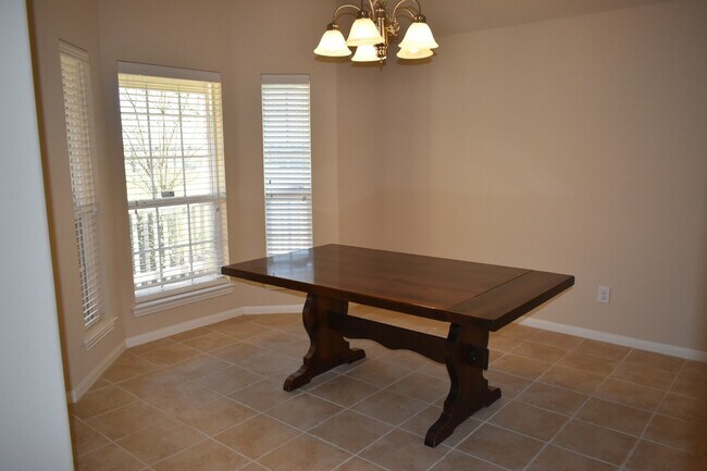 Building Photo - 3526 Lily Ranch Dr