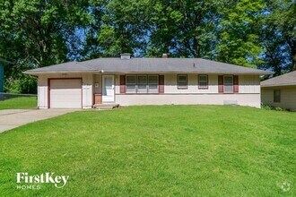 Building Photo - 8404 Ditman Ave