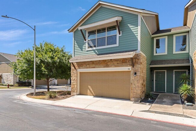 Building Photo - 516 E Slaughter Ln