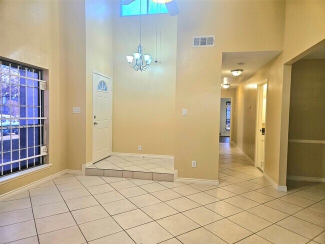 Building Photo - 5853 Village Forest Ct