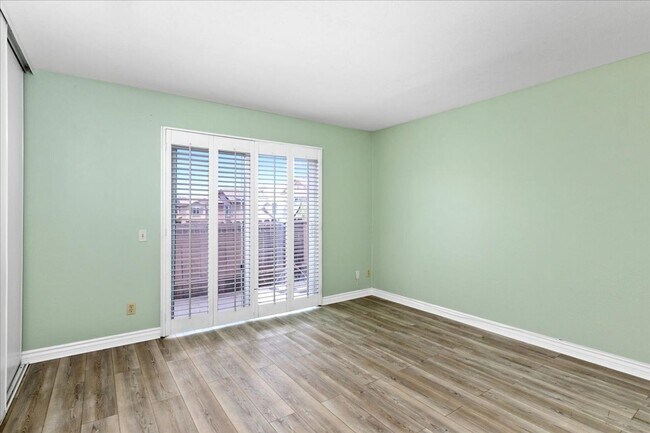 Building Photo - 2BR Bonsall Condo | Garage, Parking & Utilities Included