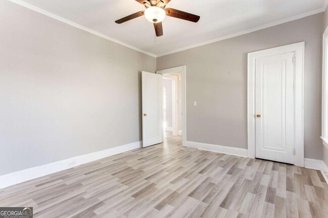 Building Photo - 1665 Beecher St SW