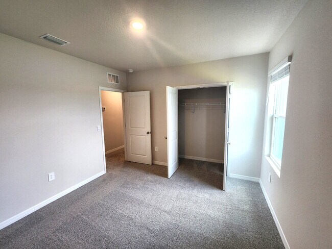 Building Photo - 18002 Canopy Pl