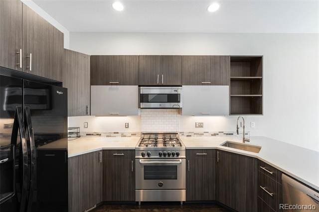 Building Photo - 1032 W 37th Ave