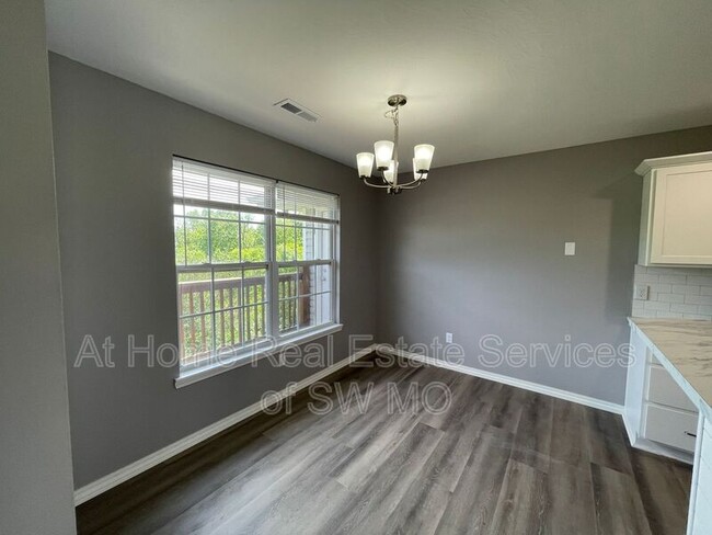 Building Photo - 4048 W Wilderness St